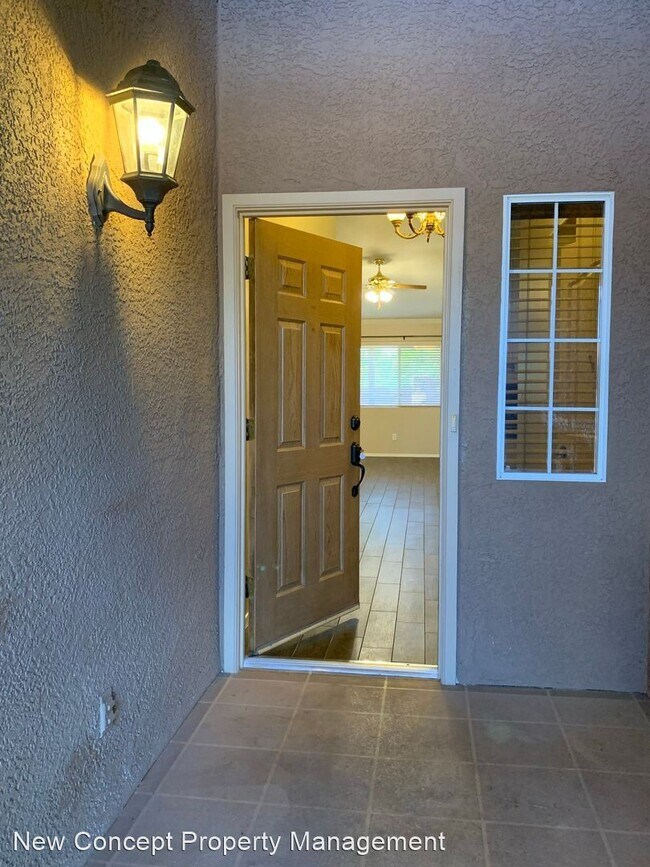 Building Photo - 4 br, 2 bath House - 8142 S Via De Las Est...