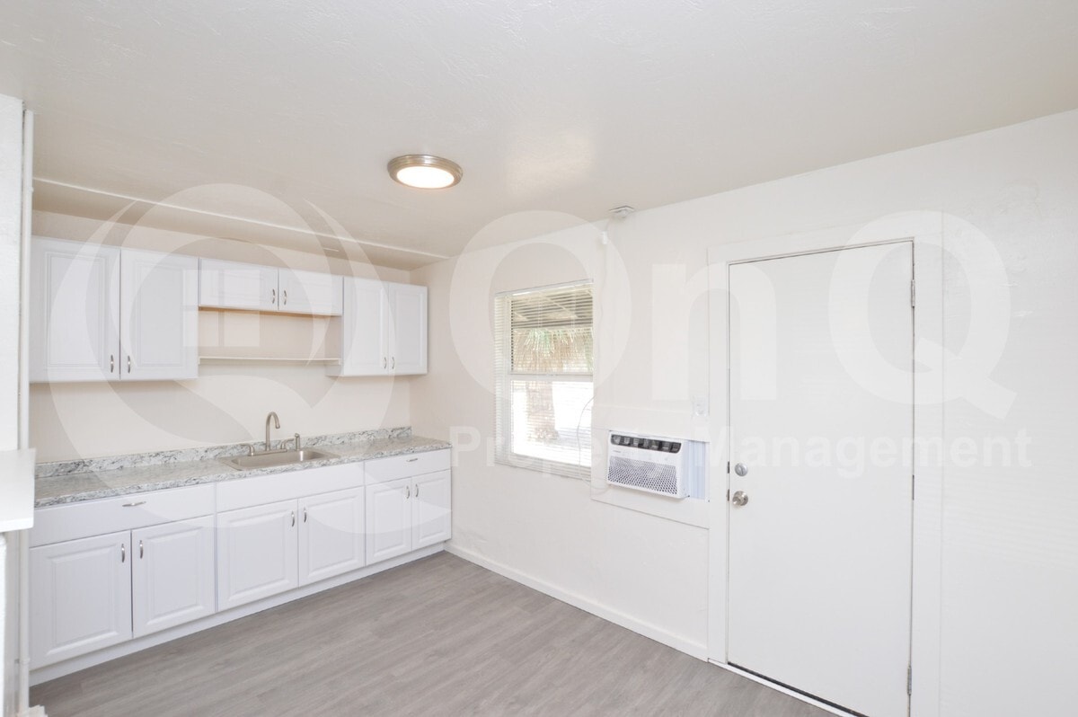 Photo - 7040 NW Grand Avenue