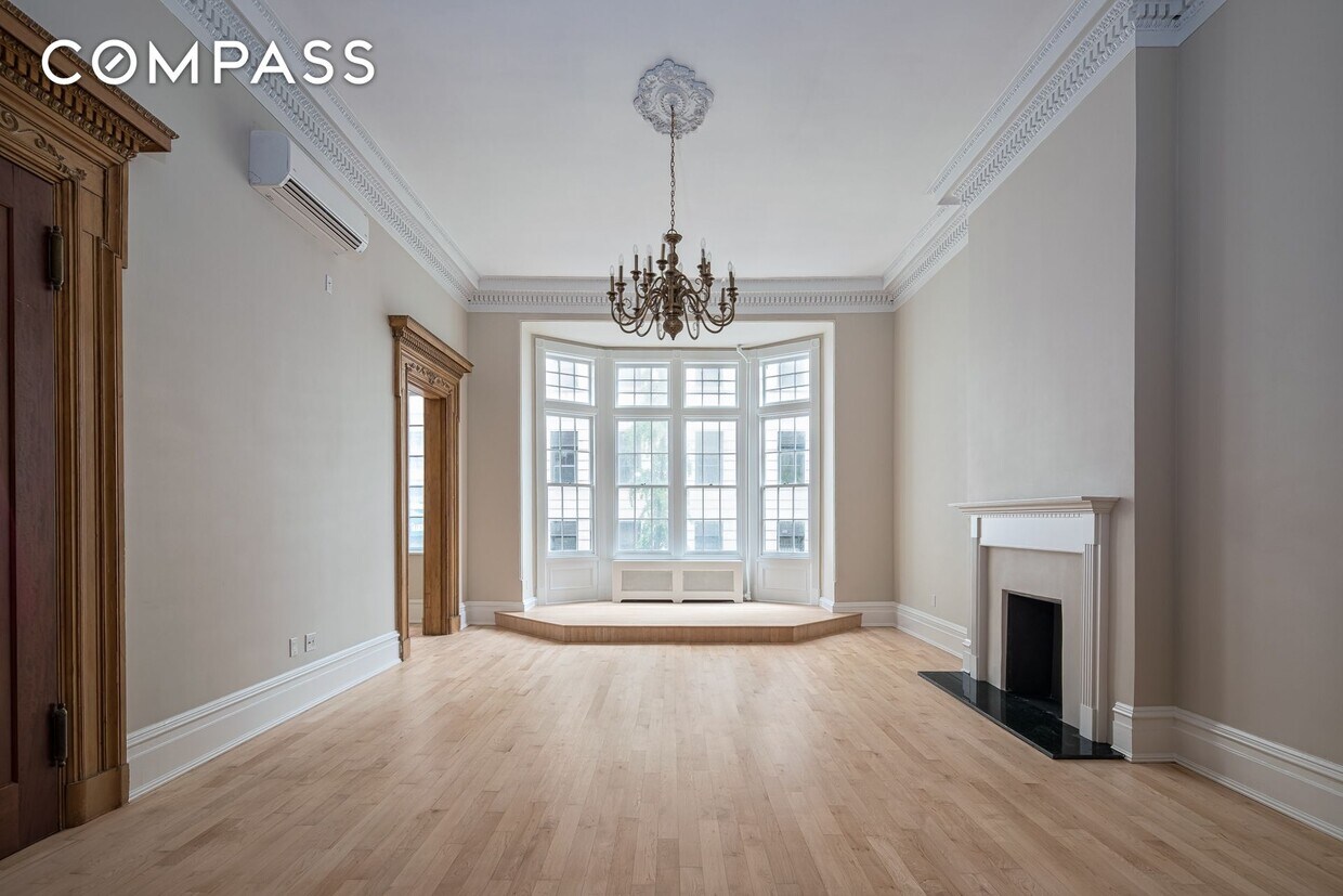 9 Gramercy Pk S Unit 2, New York, NY 10003 Room for Rent in New York