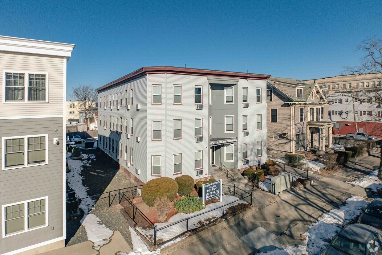 69 N Common St - Kensington House