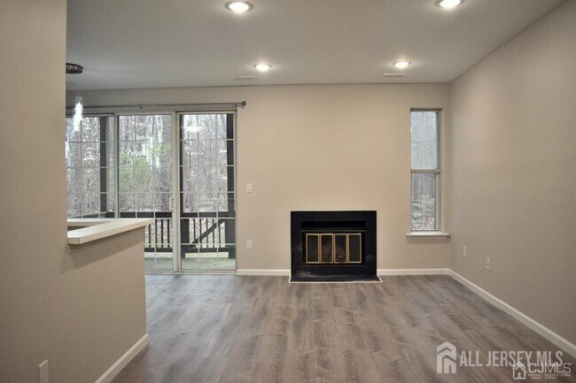 Foto del edificio - 3181 Cypress Ct