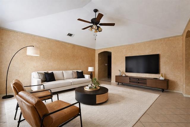 Foto del edificio - 5044 La Paloma Dr