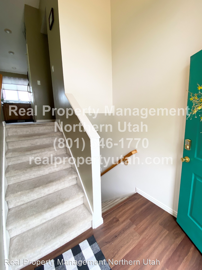 Building Photo - 4 br, 2 bath House - 2928 W. 2075 S.