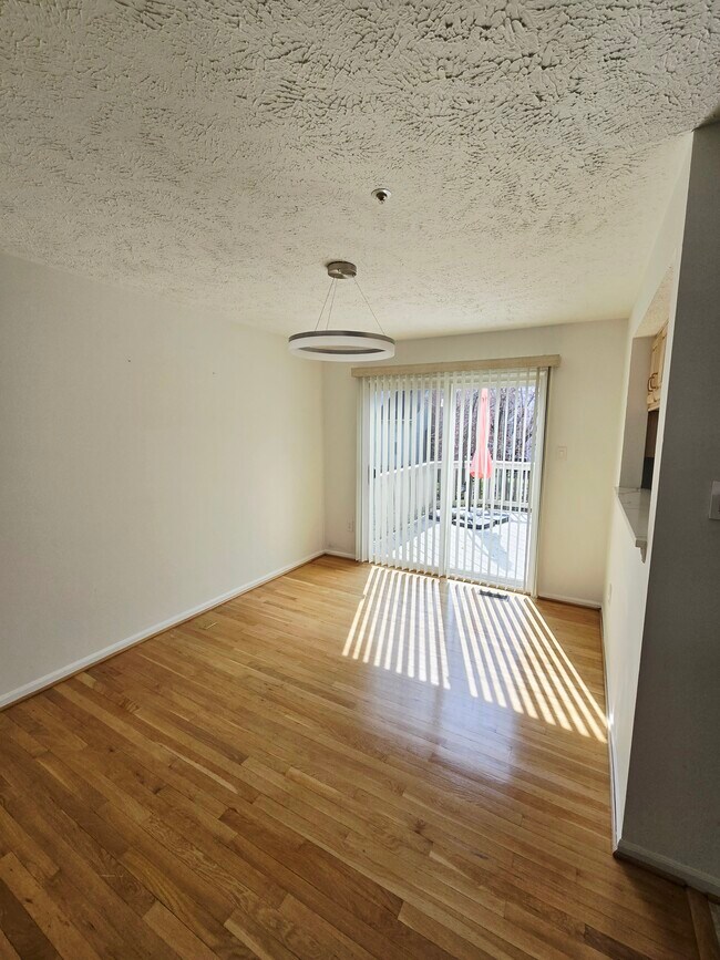 Foto del edificio - 18636 Clovercrest Cir