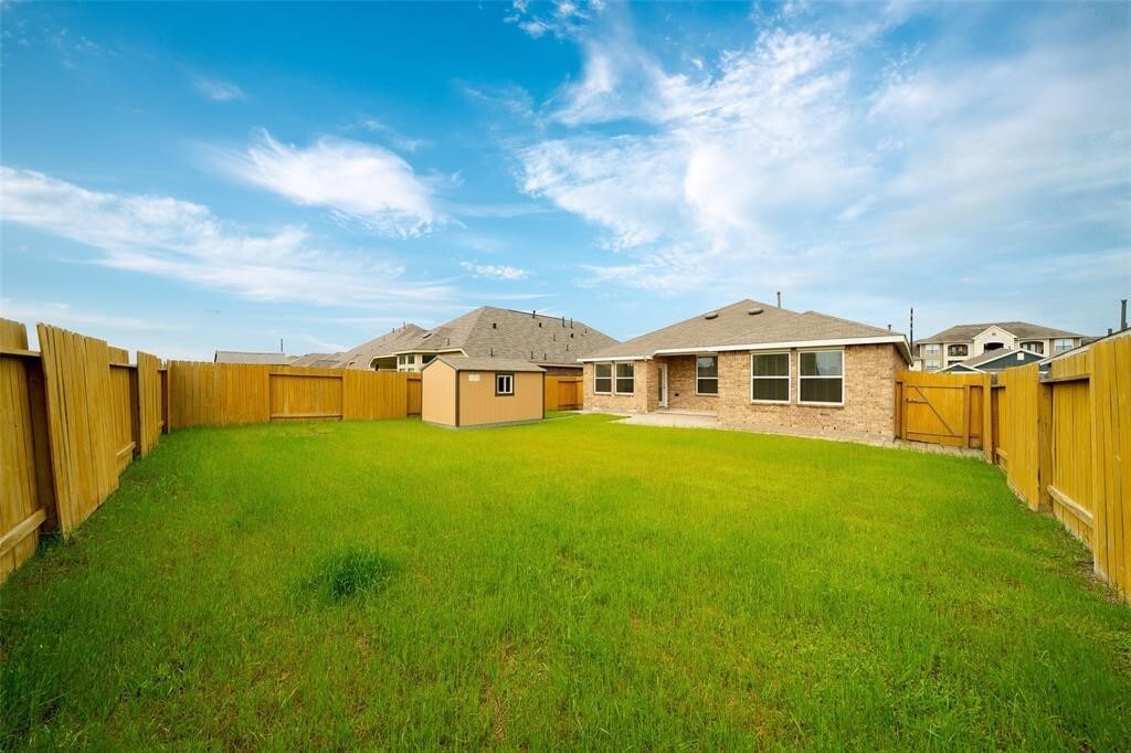 Building Photo - 16323 Hillside Garden Ln
