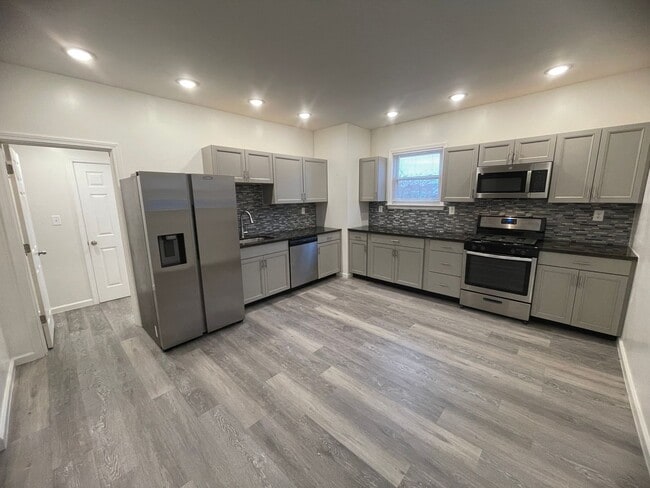 Photo - 2 bedroom Apartment in Mt Washington!