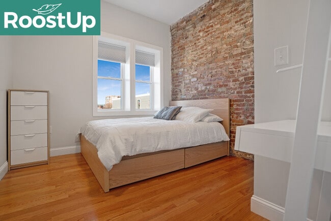 Foto del edificio - Furnished Private Bedroom in East Boston