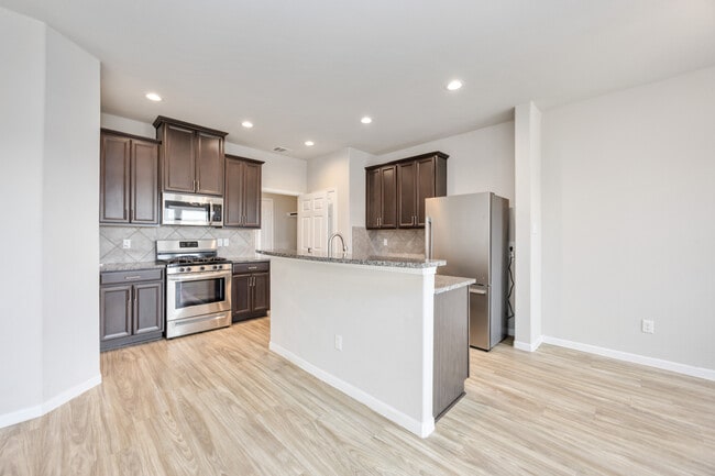 Building Photo - 6526 Macroom Meadows Ln