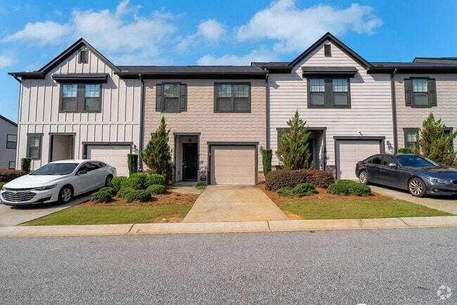 Building Photo - 6353 Mountain Home Way SE