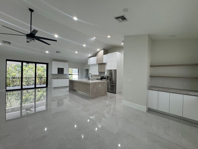 Foto del edificio - New Construction 4/2 Home!