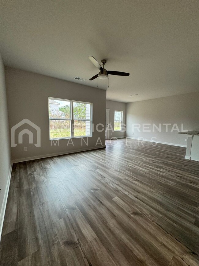 Building Photo - DEPOSIT PENDING! Home in McCalla! Availabl...