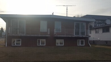 Building Photo - 4501-4555 55 Ave