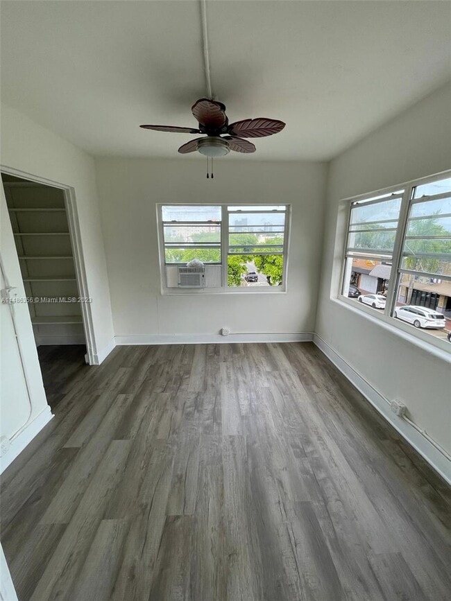 Foto del edificio - 1603 SW 8th St