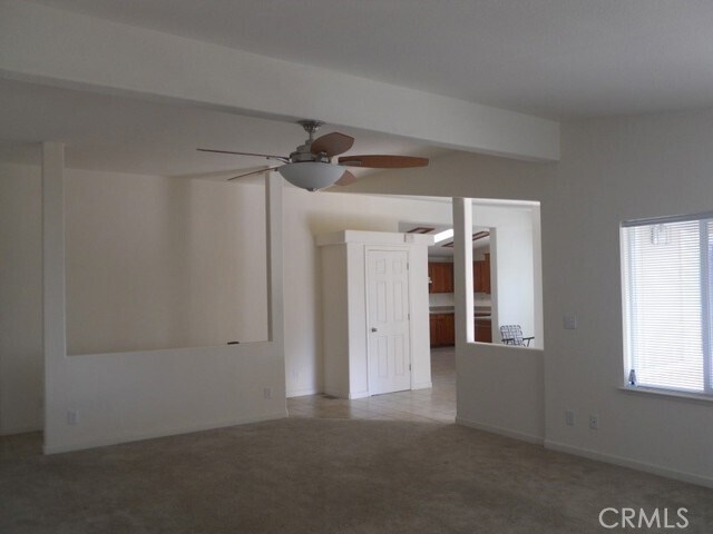 Foto del edificio - 3839 Lakeshore Blvd