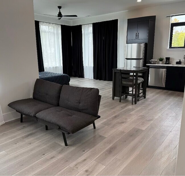 Foto del edificio - 1003 Paradise City Blvd