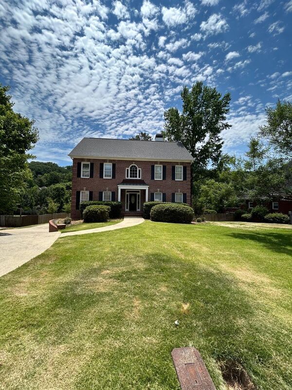 Foto del edificio - 212 Windchase Dr