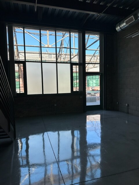 Foto del edificio - 1330 Factory Pl