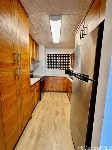 Foto del edificio - 469 Ena Rd