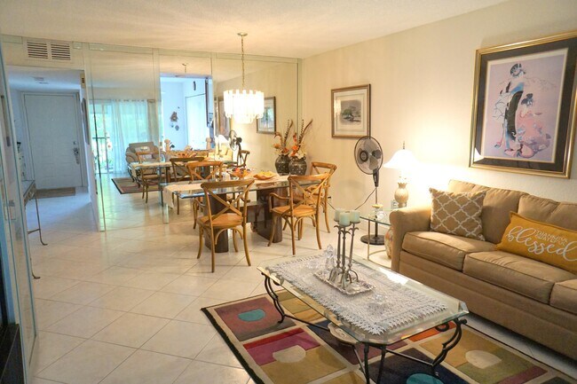 Foto del edificio - 7286 Huntington Ln