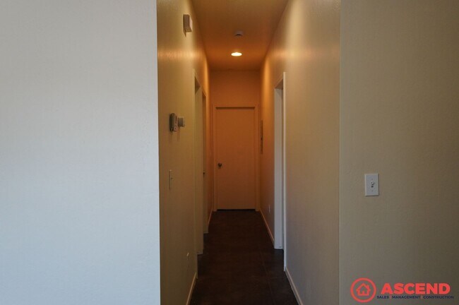 Foto del edificio - 222 Harding Ave.