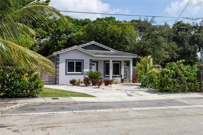 Building Photo - 327 NW 47th St