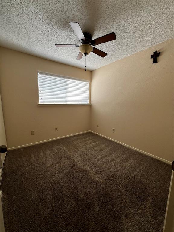 Building Photo - 5325 Pinewilde Dr