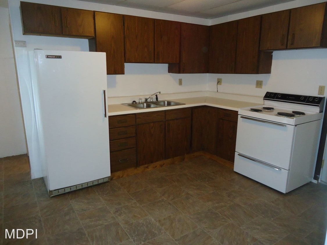 Primary Photo - 222 Adams Ave