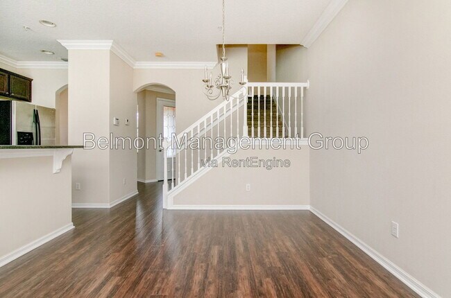 Building Photo - 9426 Silver Buttonwood St