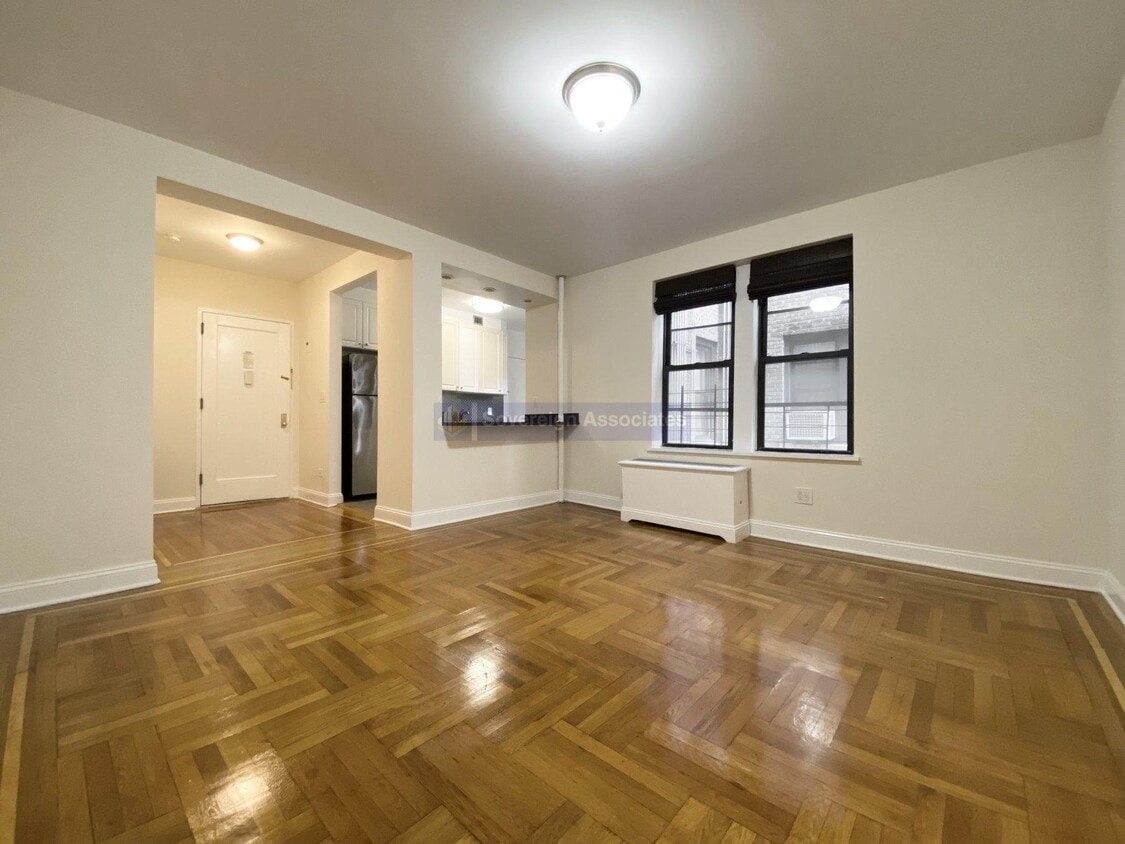 105 Pinehurst Avenue Room for Rent in New York, NY