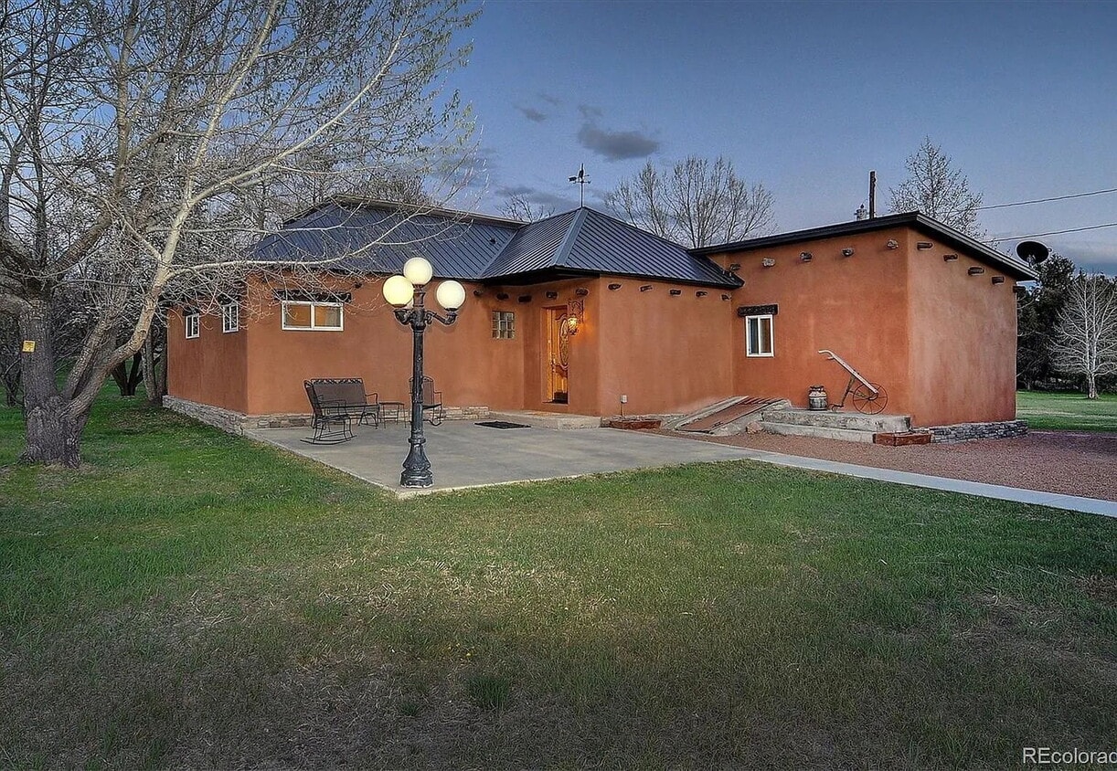Primary Photo - Amazing 2-Bedroom Home for Rent – Just 5 M...