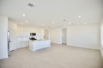 Building Photo - 10615 Summers Wy