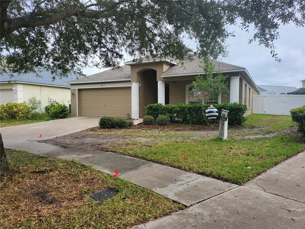 8215 Canterbury Lake Blvd, Tampa, FL 33619 House Rental in Tampa, FL