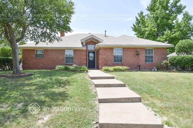 Building Photo - 924 Teakwood Ln