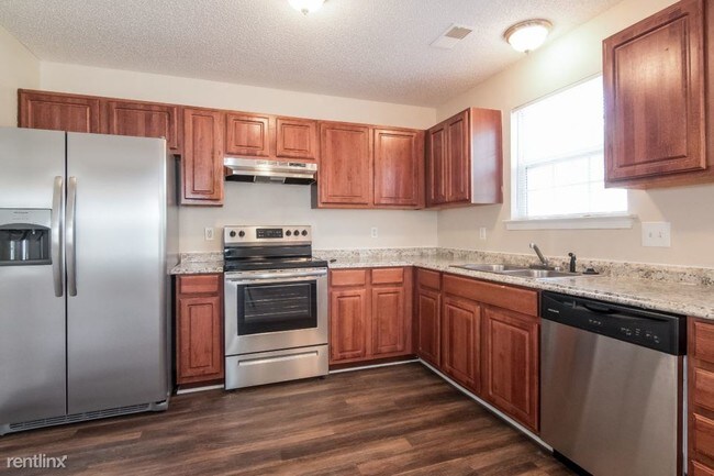 Building Photo - 165 Cane Brake Dr