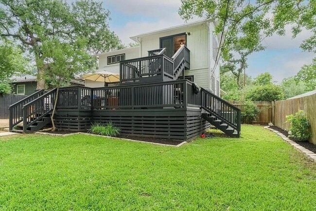 Building Photo - 2204 Forest Trail