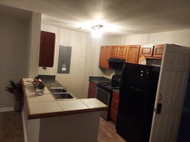 Foto del edificio - 1329 Nylic St