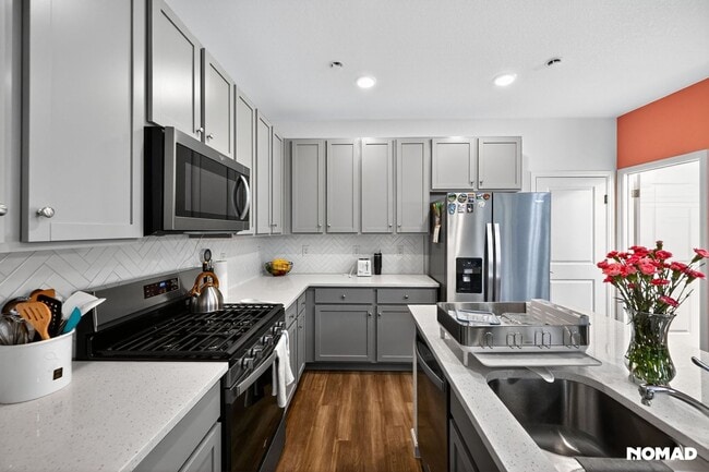 Foto del edificio - 18201 French Creek Ave