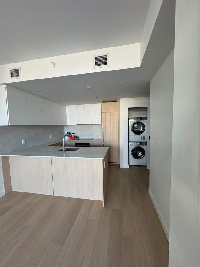 Photo du bâtiment - 312-1100 Yates St
