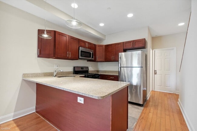 Building Photo - 5 br, 3 bath Duplex - 1424 WILLINGTON ST U...