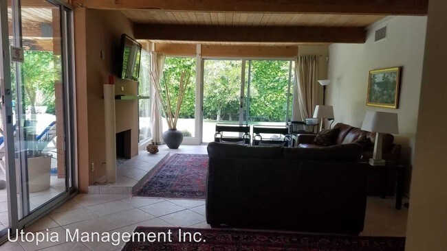 Foto del edificio - 3 br, 2 bath House - 981 N Rose Ave