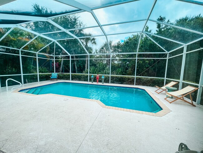 Foto del edificio - 6243 Ashwood Ln