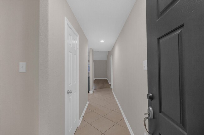 Building Photo - 10143 Rose Willow Ln