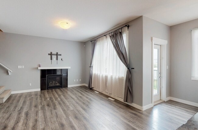 Building Photo - 2113 Auxier Ct SW