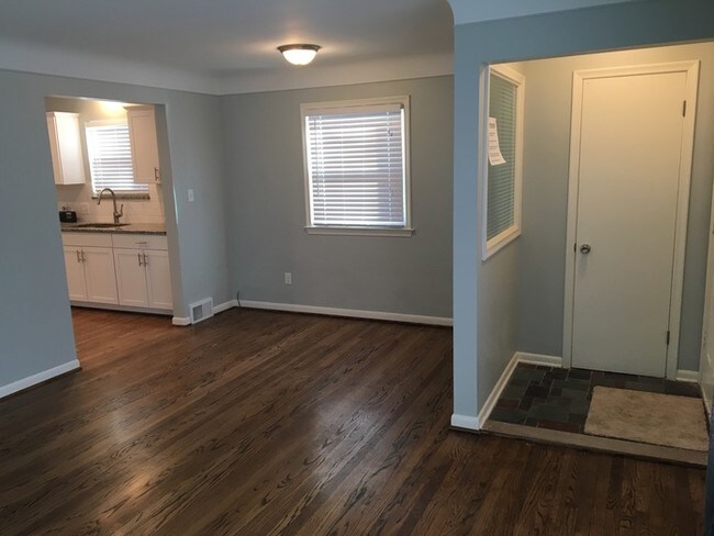 Building Photo - Totally Remodeled Home Available for Rent