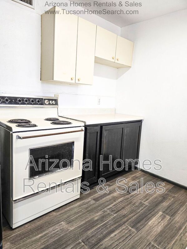 Foto del edificio - 2425 S Rose Peak
