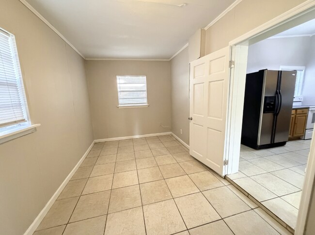 Foto del edificio - 3817 Peach Dr