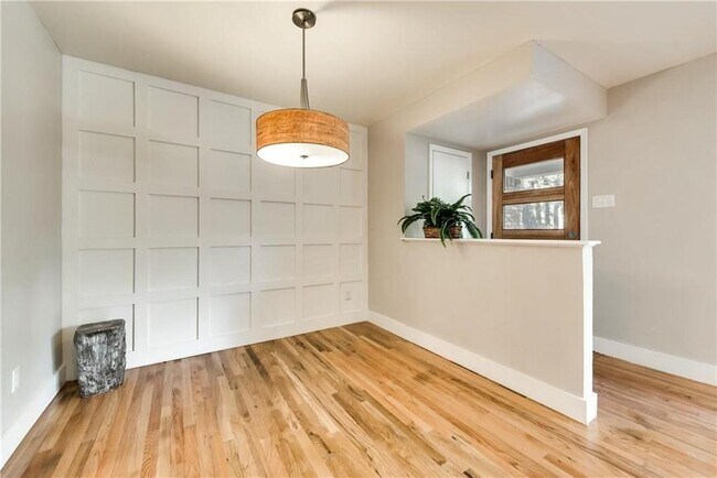 Building Photo - 2321 Fenestra Dr