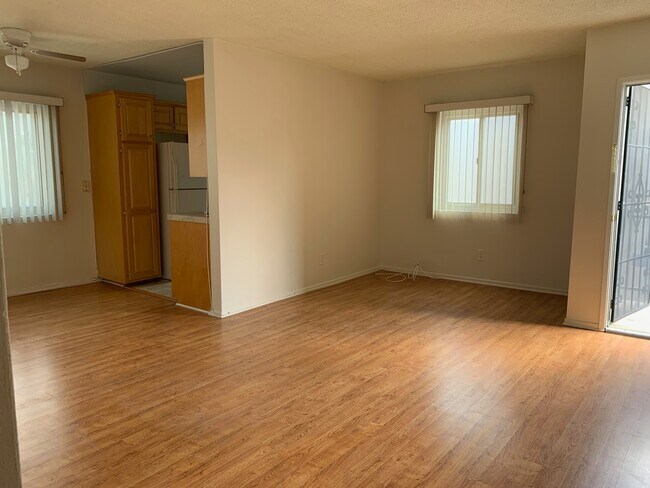 Sala de estar y cocina - 2867 W 235th St