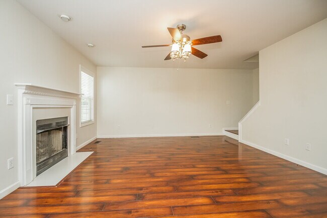 Foto del edificio - 2814 Tyler Ct