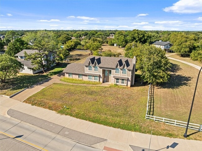 Building Photo - 6925 Calendar Rd